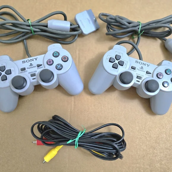 Sony Playstation SCPH - 9001 Console W/2 Hand Controls (6) Games "READ" EUC". - Picture 6 of 16